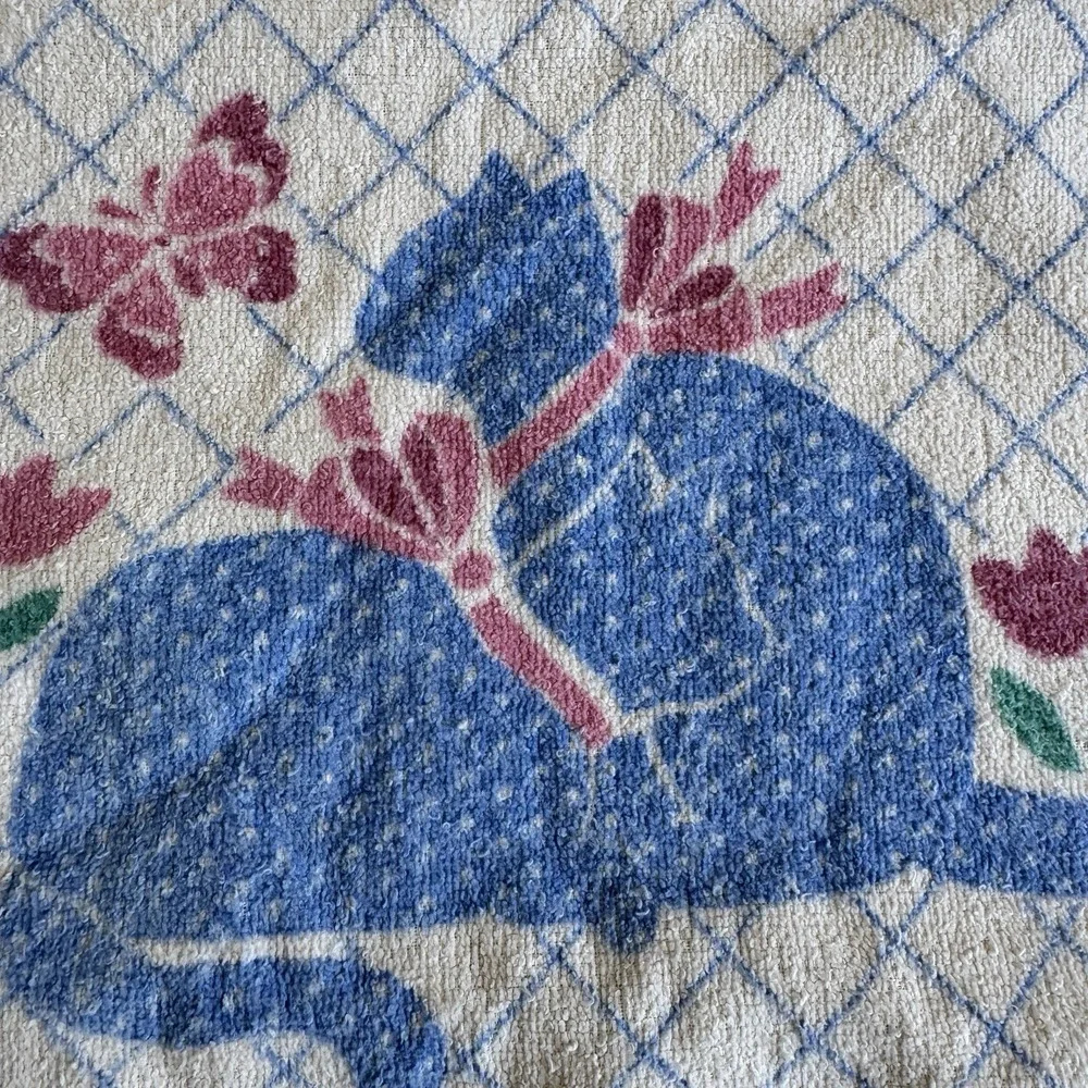 Vintage Cottage Cannon Bath Towel Blue Cat Pink Floral Fringe Retro USA 80s 90s